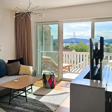 Appartement Lovely In Biograd With House Sea View *