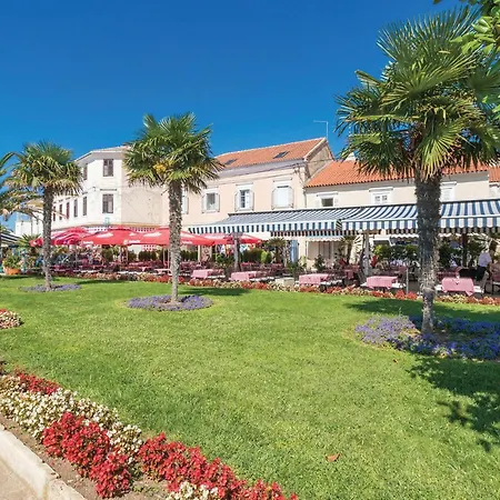 Beautiful In Biograd 비오그라드나모루