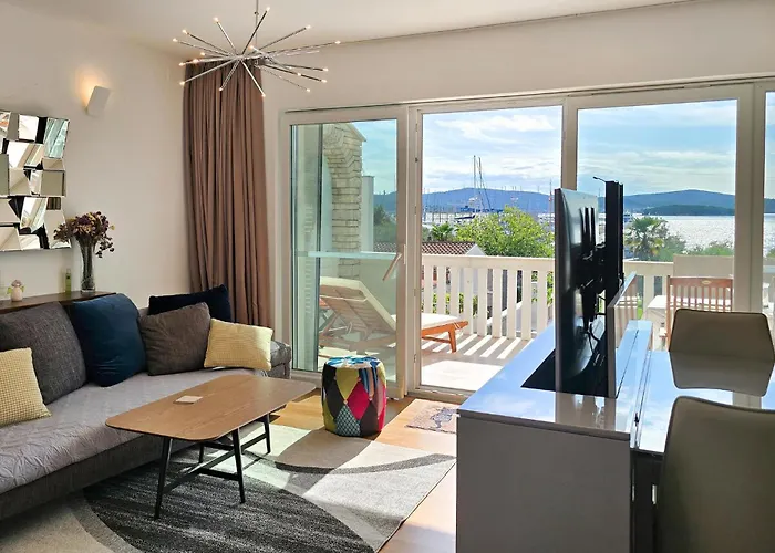 Appartement Lovely In Biograd With House Sea View *