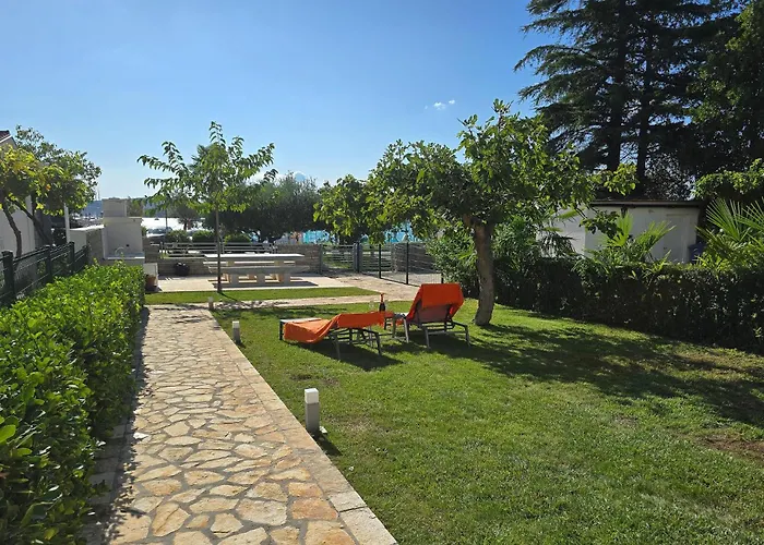 Апартаменты Lovely In Biograd With House Sea View