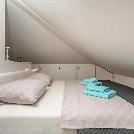 Beautiful In Biograd Apartament Biograd Na Moru